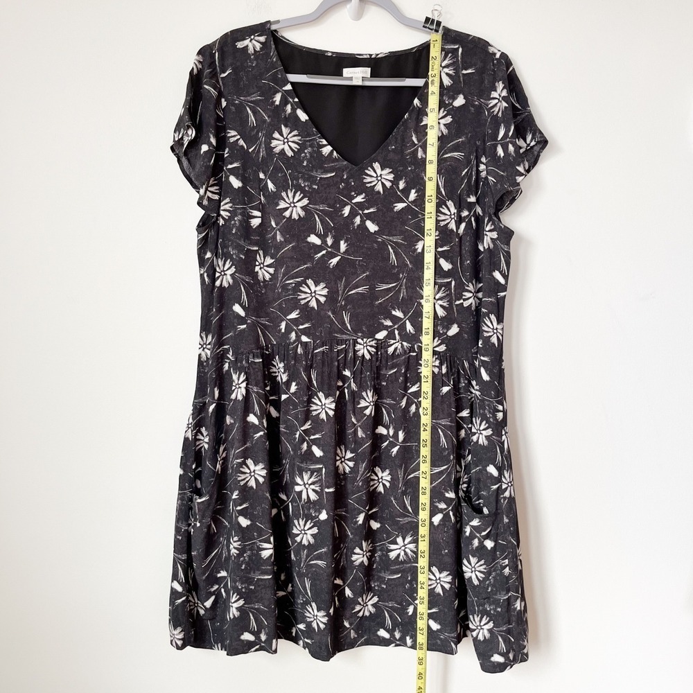 Garnet‎ Hill Summer Day V Neck Drop Waist Dress Black Floral Women 18 Fall - Picture 12 of 14
